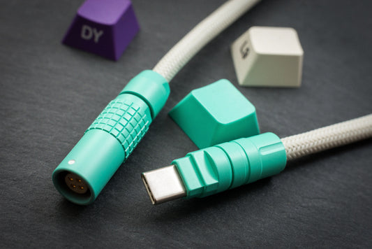 GMK Hyperbeige (Official Collab Cable)